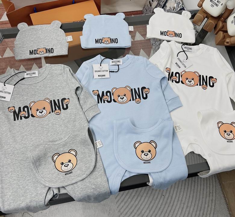 Moschino sz59 66 73 80  85 90 53